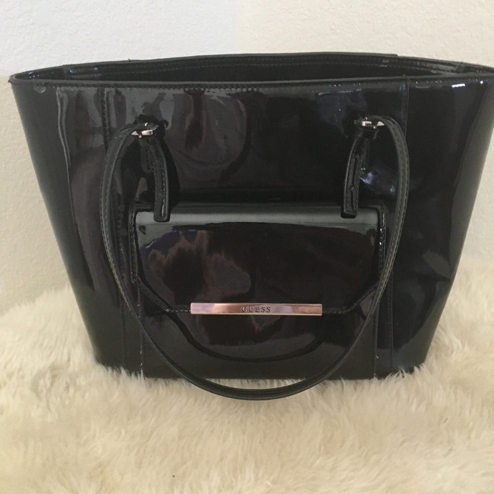 Guess Shiny black purse